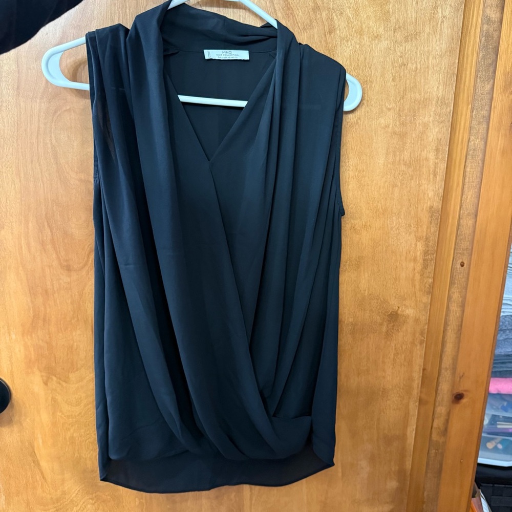 Mango chiffon black sleeveless blouse